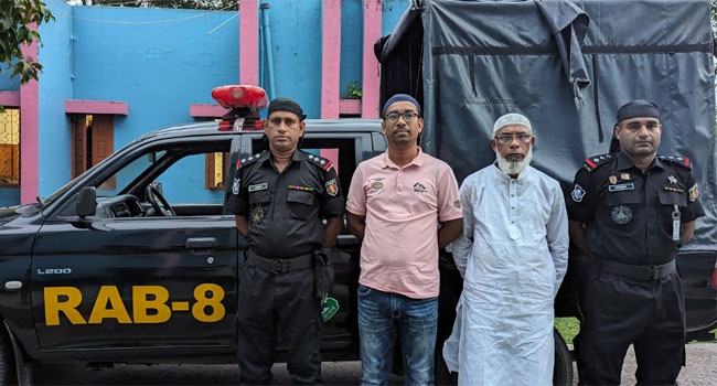 দুমকীতে হত্যা মামলার আসামি বাবা-ছেলে গ্রেফতার