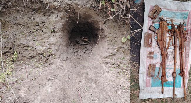 রংপুরে মুক্তিযুদ্ধের সময়কার ৩টি এলএমএনজি অস্ত্র ও গুলি উদ্ধার