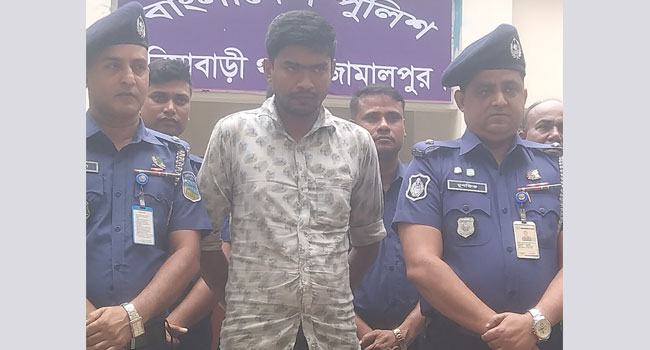 শীর্ষ সন্ত্রাসী মামুন ঢাকা থেকে গ্রেফতার