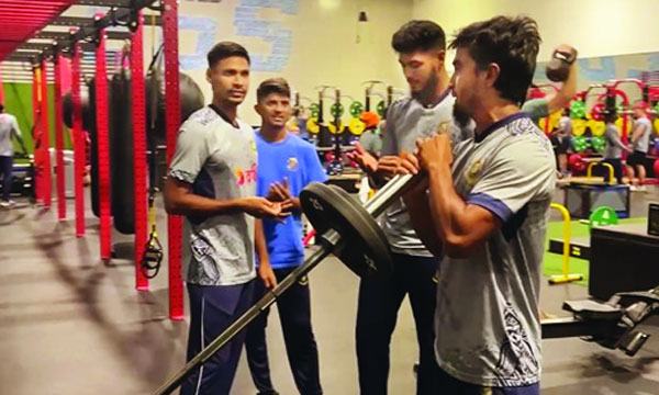 বড় ট্রফি না জয়ের আক্ষেপ মোস্তাফিজের