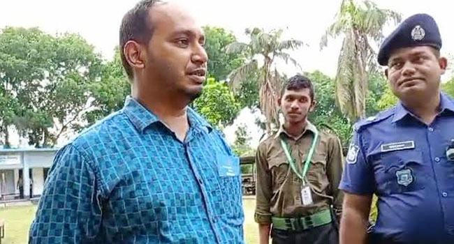 ‘স্যার’ না বলায় চটে গেলেন প্রিসাইডিং অফিসার
