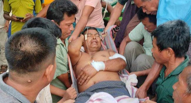 চেয়ারম্যানকে গুলি করে হত্যা চেষ্টা ইউপি সদস্যের