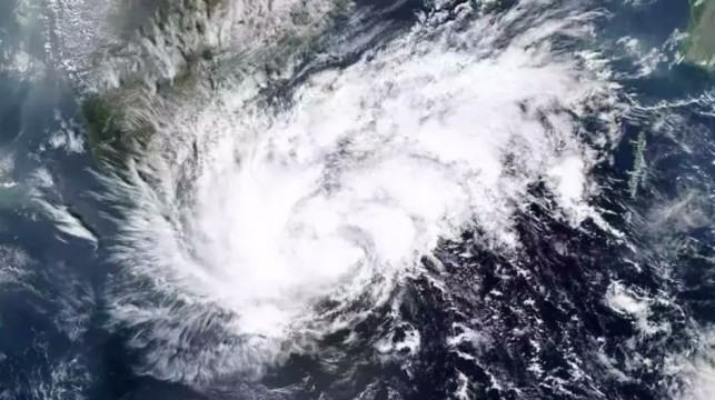 লঘুচাপটি এখনো বঙ্গোপসাগরে, আরো ঘনীভূত হতে পারে