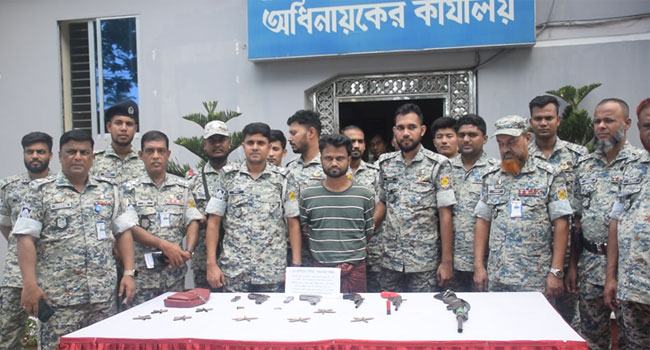 আরসার শীর্ষ সন্ত্রাসী গ্রেফতার