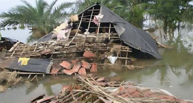 নতুন করে ঘূর্ণিঝড়ের বার্তা দুশ্চিন্তায় ফেলে দিয়েছে শ্যামনগর উপকূলবাসীকে