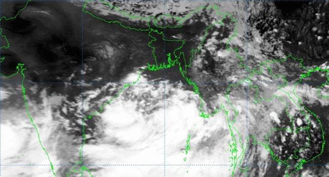 ঘূর্ণিঝড় রেমাল : পায়রা-মোংলায় ৭ নম্বর বিপদ সঙ্কেত