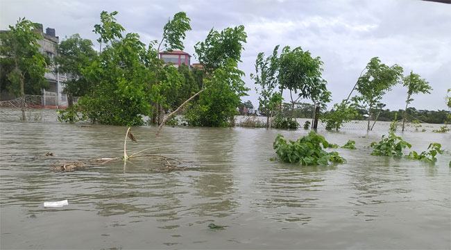 ঘূর্ণিঝড় রেমাল আতঙ্কে কুয়াকাটার উপকূলবাসী