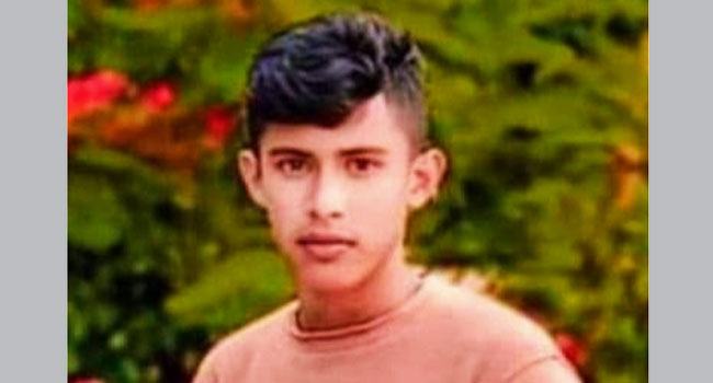 পাকুন্দিয়ায় মাইক্রোবাসচাপায় স্কুলছাত্র নিহত