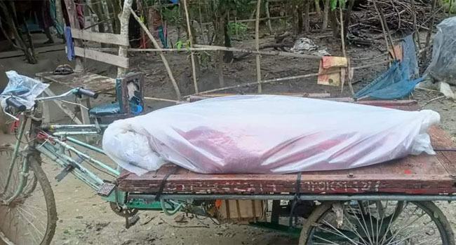 দাফনের ১৬ মাস পর নারীর অক্ষত লাশ উদ্ধার
