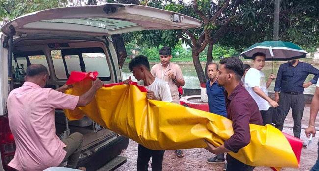 কুমিল্লায় ভবনের ছাদ ধসে স্কুলশিক্ষার্থী নিহত