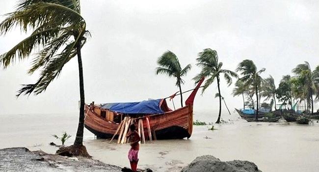 আরো দুর্বল হয়ে সিলেটে অবস্থান করছে রেমাল