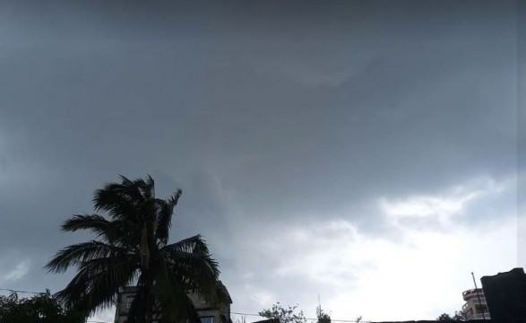 দেশের ৬ অঞ্চলে বজ্রবৃষ্টির আভাস