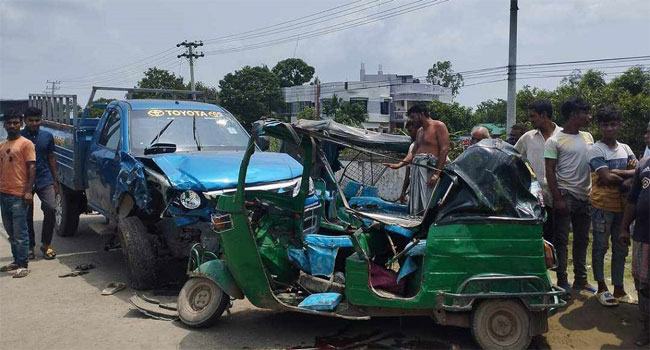ব্রাহ্মণবাড়িয়ায় পিকআপচাপায় অটোরিকশার ২ যাত্রী নিহত