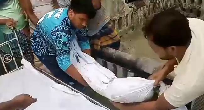 মৃত্যুর ১৪ বছর পরও অক্ষত লাশ, কাপড়ে লাগেনি দাগ