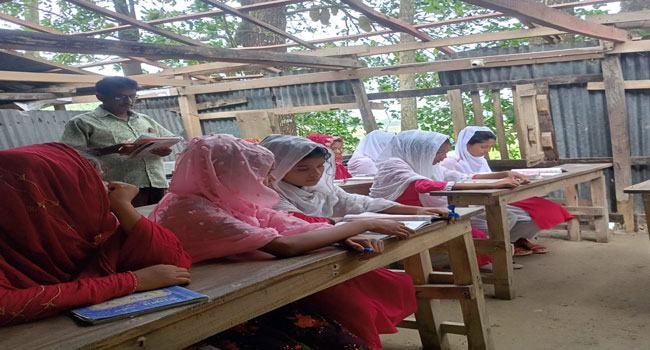 ঘূর্ণিঝড় রেমালে গলাচিপার ৪২ শিক্ষাপ্রতিষ্ঠান বিধ্বস্ত