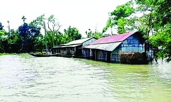 ছাতকে কয়েক লাখ মানুষ এখনো পানিবন্দী