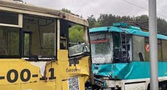 সাইবেরিয়ায় ট্রামের সংঘর্ষে একজন নিহত, শিশুসহ আহত ৯০