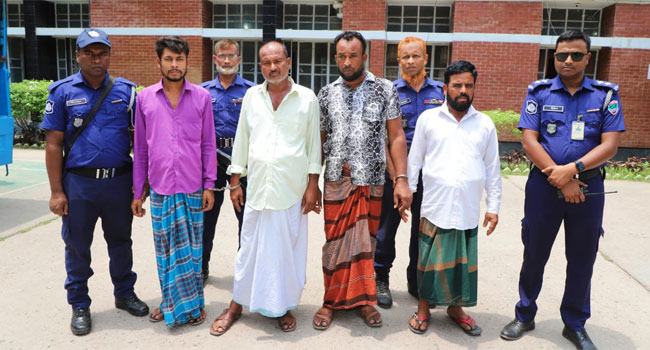 চুয়াডাঙ্গায় সখ্যতা গড়ে গরু ব্যবসায়ীদের সর্বস্ব লুট, গ্রেফতার ৬