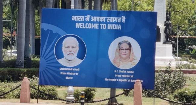 দিল্লিজুড়ে প্রধানমন্ত্রী শেখ হাসিনা ও মোদির ব্যানার
