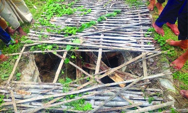 পাবনায় কবর থেকে এক রাতে পাঁচটি কঙ্কাল চুরি