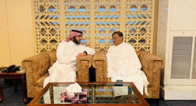 হজ পালনে সৌদি আরবের উদ্দেশে পররাষ্ট্রমন্ত্রী