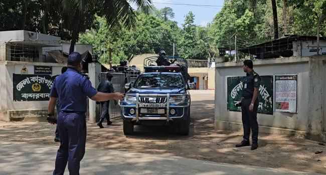 কেএনএফ-এর ৩১ আসামিকে চট্টগ্রাম কারাগারে প্রেরণ