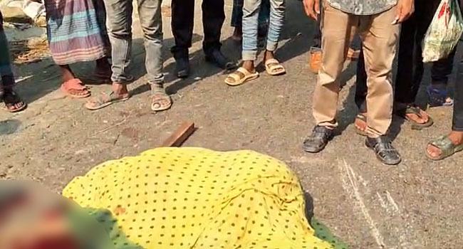 চাঁদপুরে সড়ক দুর্ঘটনায় স্বামী-স্ত্রীসহ ৩ জন নিহত