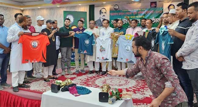 আমিরাতে আরাফাত রহমান কোকো ফুটবল টুর্নামেন্টের জার্সি উন্মোচন