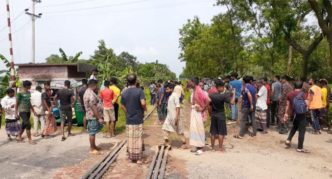 শায়েস্তাগঞ্জে ট্রেন-সিএনজি সংর্ঘষে নিহত ১, আহত ৩