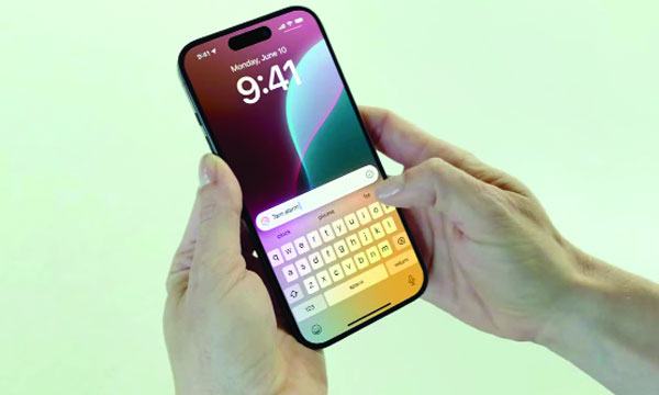 সিরিতে চ্যাটজিপিটি যুক্ত করবে অ্যাপল