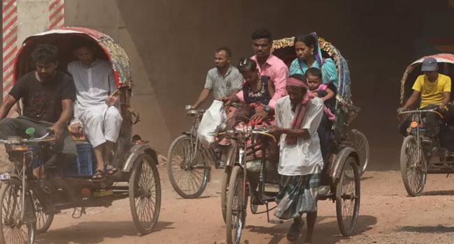 ঢাকার বাতাস আজ ‘সংবেদনশীল গোষ্ঠীর জন্য অস্বাস্থ্যকর’