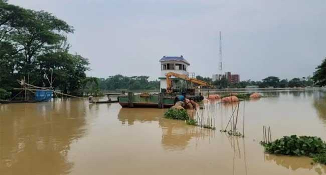 বর্ষার শুরুতেই আবারো বন্যার পূর্বাভাস!