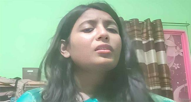 ফেসবুকে ভিডিও পোস্ট দিয়ে গৃহবধূর আত্মহত্যা