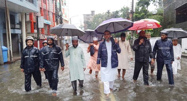 ‘বিবেকের আহ্বানে সাড়া দিয়ে পানিবন্দী মানুষের পাশে দাঁড়ান’