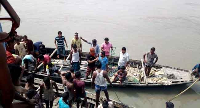 তিস্তায় ২৬ যাত্রী নিয়ে নৌকাডুবি, নিখোঁজ ৮
