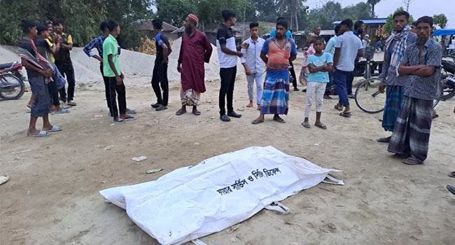 কুষ্টিয়ার কুমারখালীতে পদ্মায় ডুবে যাওয়া কিশোরের লাশ ৭ ঘণ্টা পর উদ্ধার