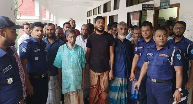 কুমিল্লায় ৬ জনের মৃত্যুদণ্ড, ১০ জনের যাবজ্জীবন