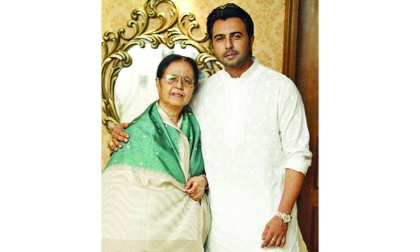 মায়ের সঙ্গেই কাটবে অপূর্ব’র জন্মদিন