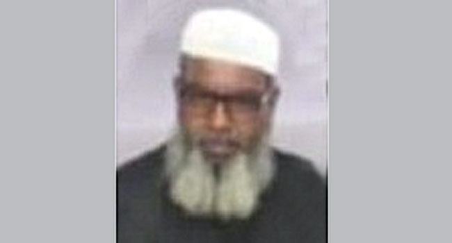 ফতুল্লায় আ’লীগ নেতাকে প্রকাশ্যে কুপিয়ে হত্যা, ২ ছেলেসহ আহত ৪