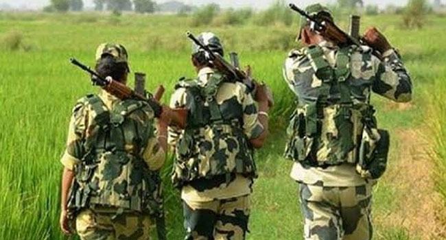 শার্শা সীমান্তে বিএসএফের গুলিতে বাংলাদেশী যুবক আহত