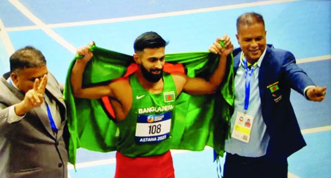 প্যারিসে শুধু ইমরানুর কেন!