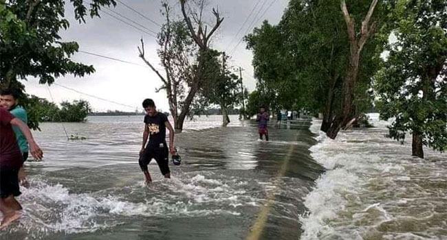 দোয়ারাবাজারে ফের বন্যায় তলিয়ে গেল রাস্তাঘাট