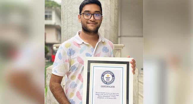 গিনেস রেকর্ড গড়লেন নলছিটির অঙ্কন