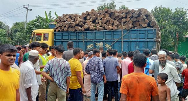 ভৈরবে ট্রাকচাপায় মোটরসাইকেলের আরোহী নিহত
