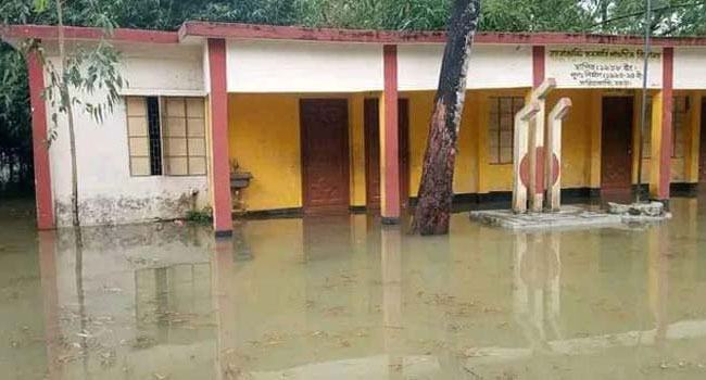 বগুড়ায় যমুনার পানি বিপৎসীমার ৩২ সেন্টিমিটার উপরে