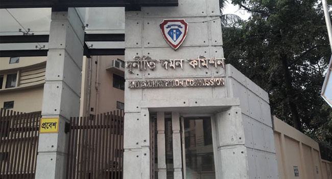 হঠাৎ চাঙ্গা দুদক