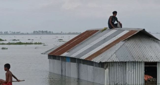 কুড়িগ্রামে বন্যা পরিস্থিতির অবনতি, দেড় লাখ মানুষ পানিবন্দি