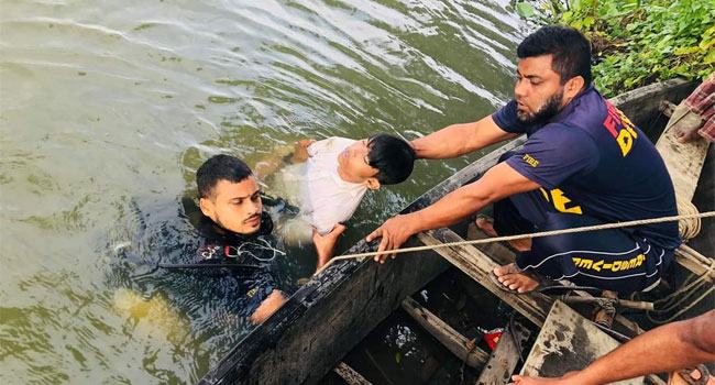 আড়াইহাজারে সাঁতার কাটতে গিয়ে নিখোঁজ ছাত্রের লাশ উদ্ধার