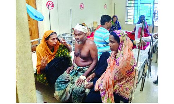 কাউখালী উপজেলা অস্থায়ী স্বাস্থ্য কমপ্লেক্সে নেই চিকিৎসক