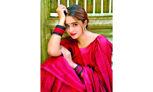 নাটকে অভিনয়ে অনবদ্য কেয়া পায়েল